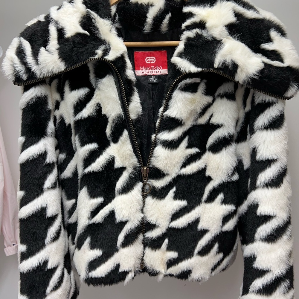 Marc Ecco faux fur houndstooth jacket size medium - Picture 2 of 12